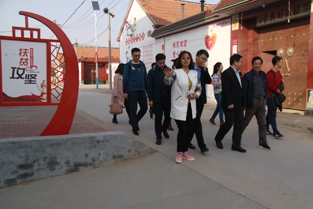 好色tv
党委与商河县委组织部基层党组织举办结对帮扶活动3-3.jpg